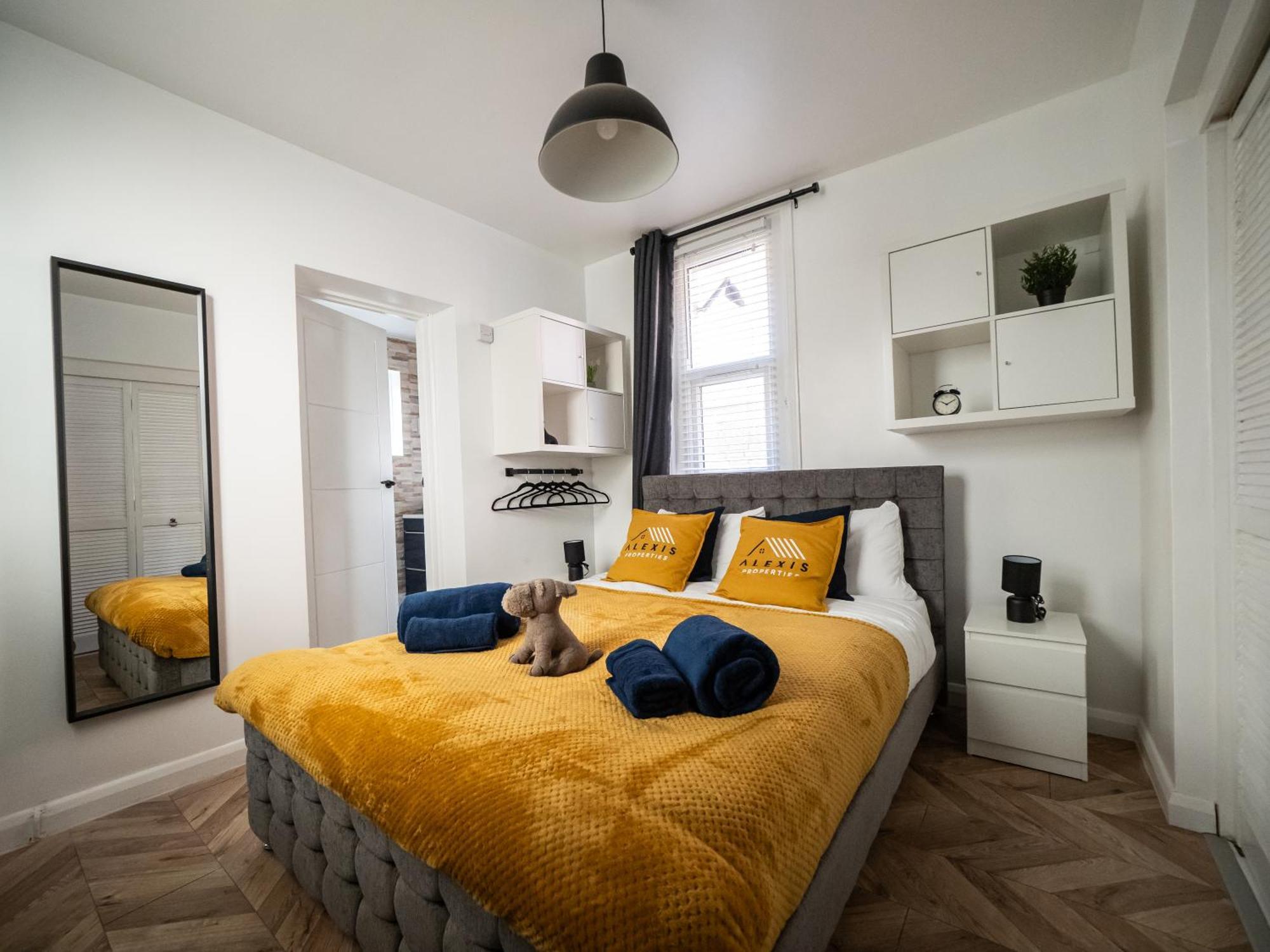 Apartament Seaside Retreat: Luxury 1-Bed, Free Parking Portsmouth Zewnętrze zdjęcie